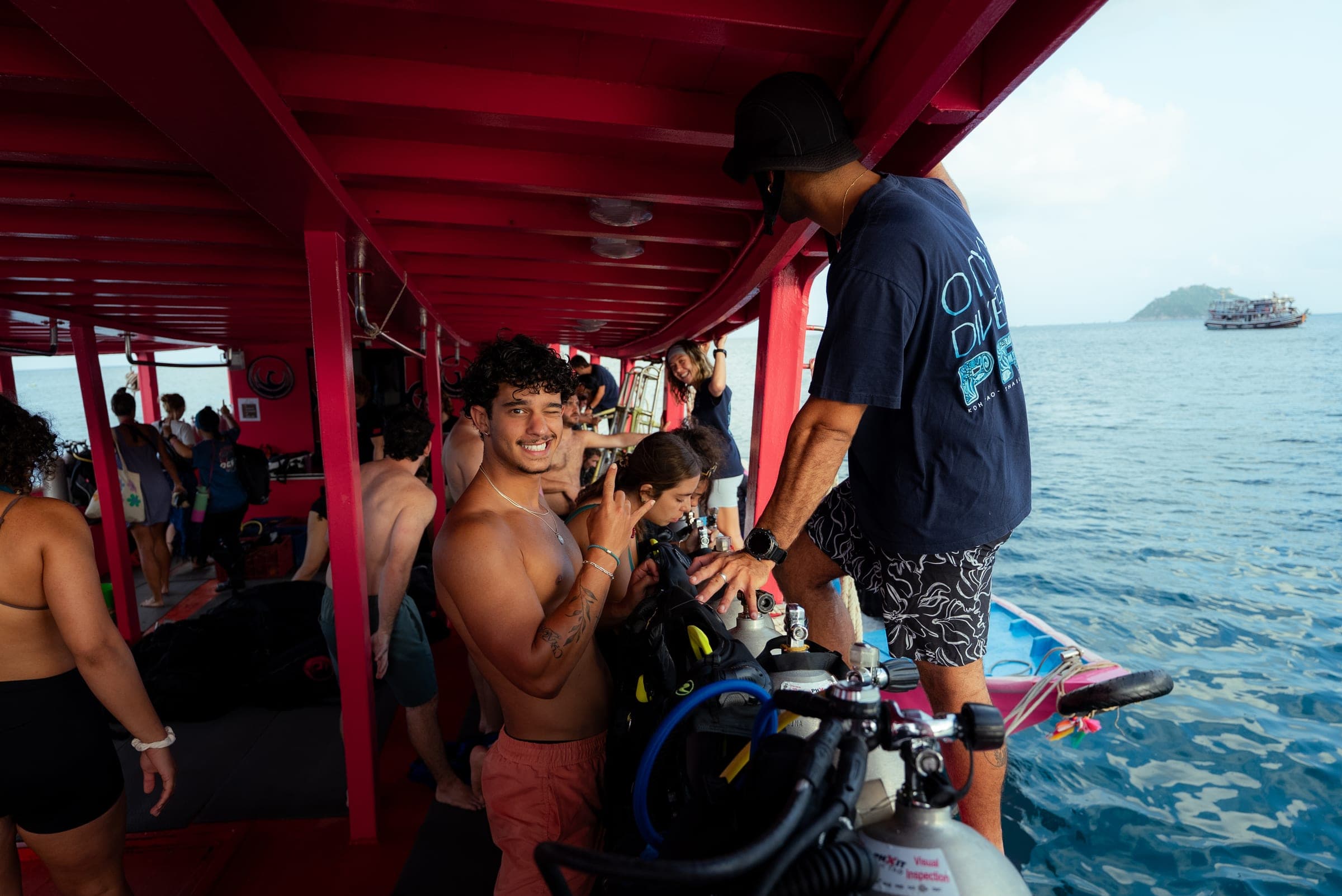 Welcoming dive school atmosphere at Onyx Divers